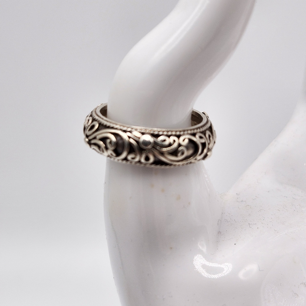 Bali Sterling silver beauty!  925, scrolls design, marked Indonesia BA sz 6
